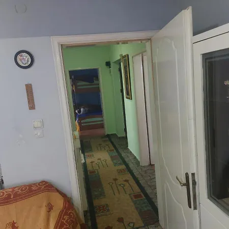 Rruga Rinia Pogradec Apartament Me Qera Πόγραδετς