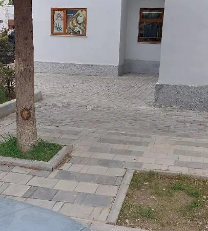 Rruga Rinia Pogradec Apartament Me Qera Διαμέρισμα Πόγραδετς